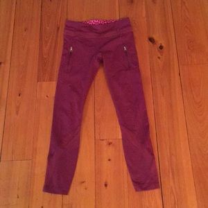 Lululemon size 4